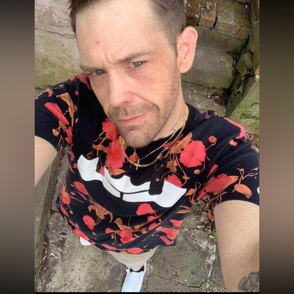 Meet your Posher, William Davidson - Picture 1 of 2